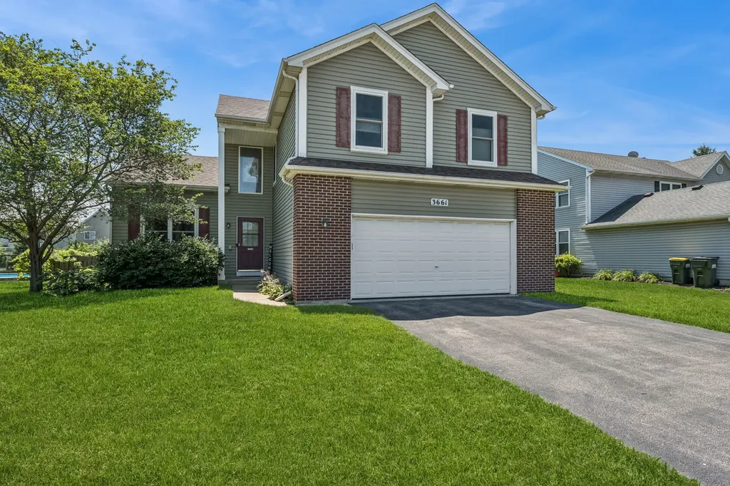 3661 Chadwick Lane Lake In The Hills IL 60156