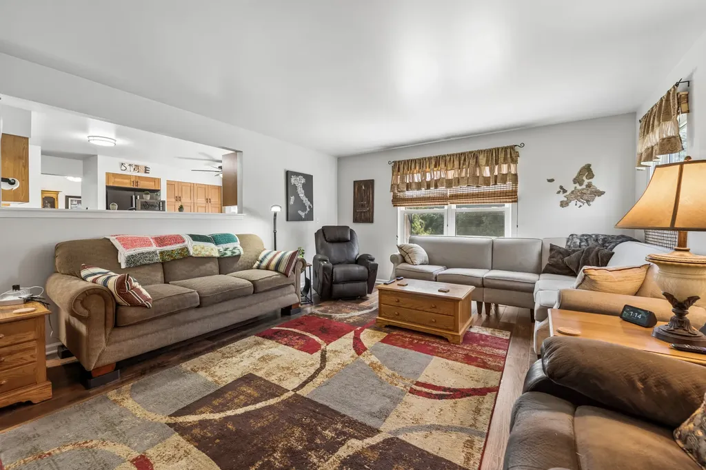 3661 Chadwick Lane Lake In The Hills IL 60156