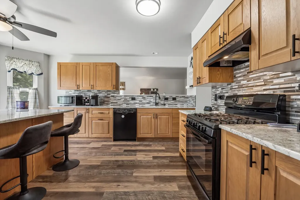 3661 Chadwick Lane Lake In The Hills IL 60156