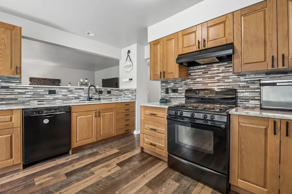 3661 Chadwick Lane Lake In The Hills IL 60156
