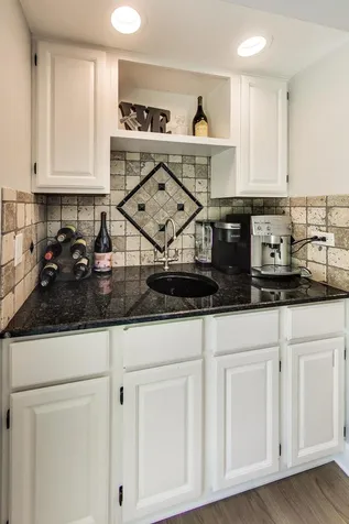 1 Birch Lakes Drive Hawthorn Woods IL 60047