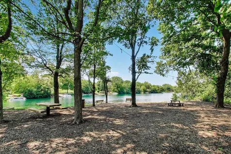 1 Birch Lakes Drive Hawthorn Woods IL 60047