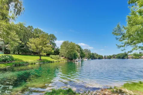 1 Birch Lakes Drive Hawthorn Woods IL 60047