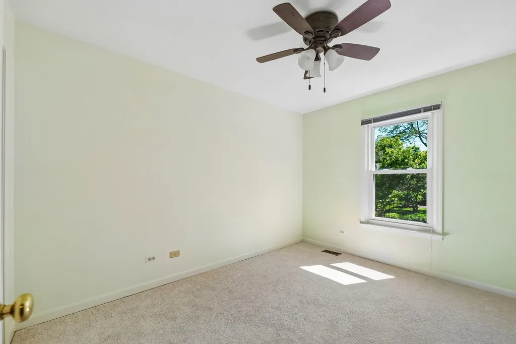 2027 Richton Drive Wheaton IL 60189