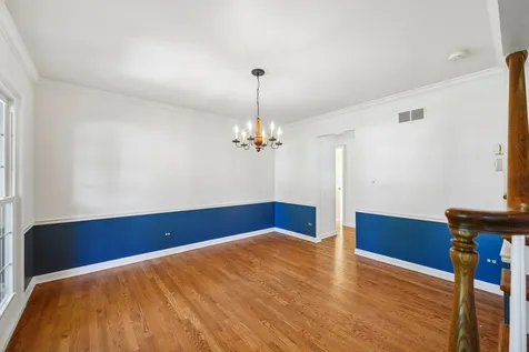 2027 Richton Drive Wheaton IL 60189