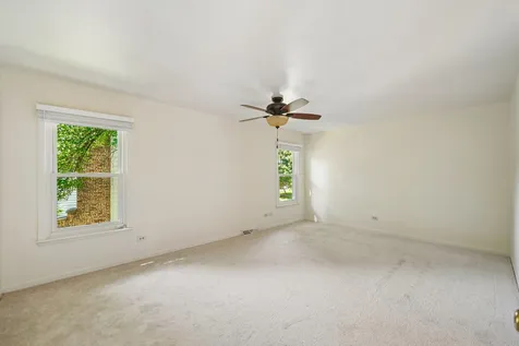2027 Richton Drive Wheaton IL 60189