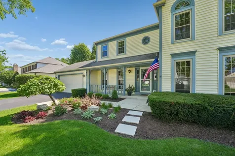 2027 Richton Drive Wheaton IL 60189