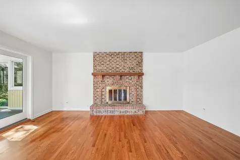 2027 Richton Drive Wheaton IL 60189
