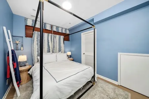1813 North Dayton Street Chicago IL 60614