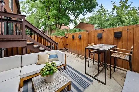 1813 North Dayton Street Chicago IL 60614