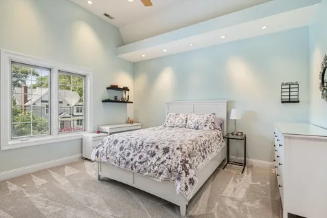 515 South Sunnyside Avenue Elmhurst IL 60126