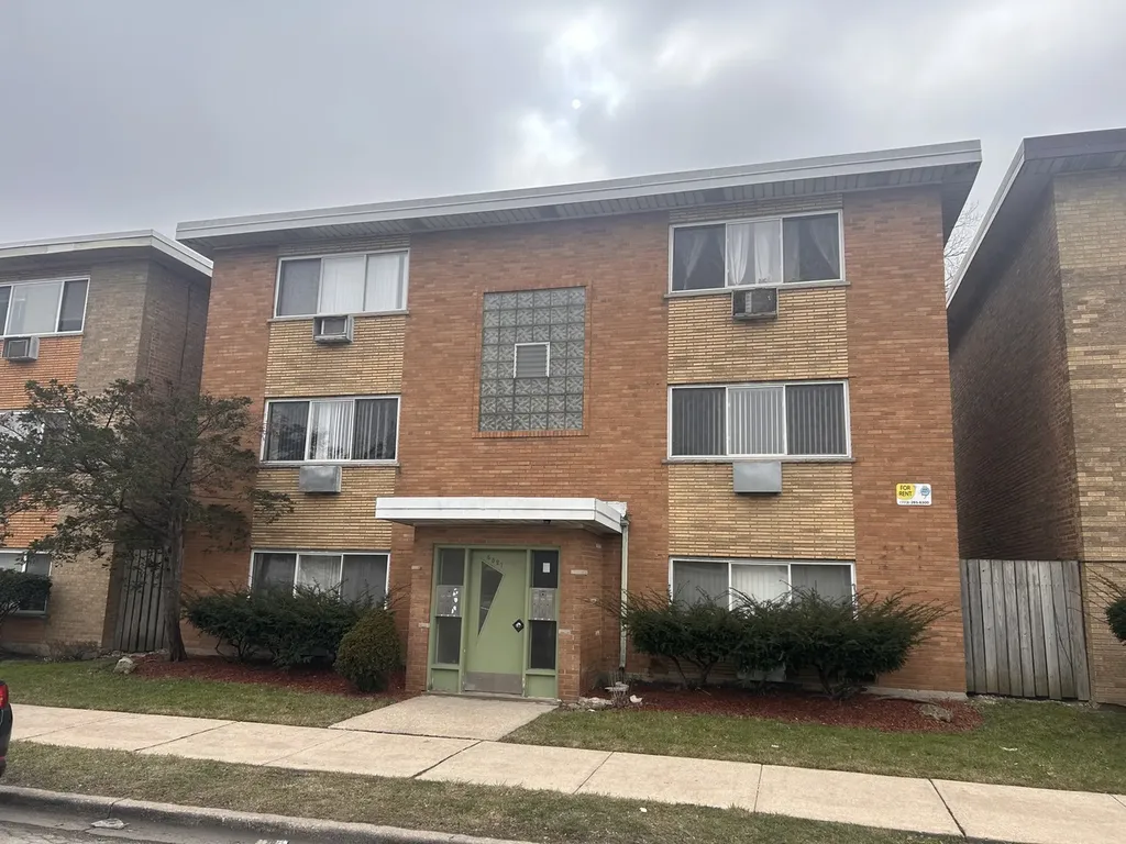 4827 West 31st Street Cicero IL 60804