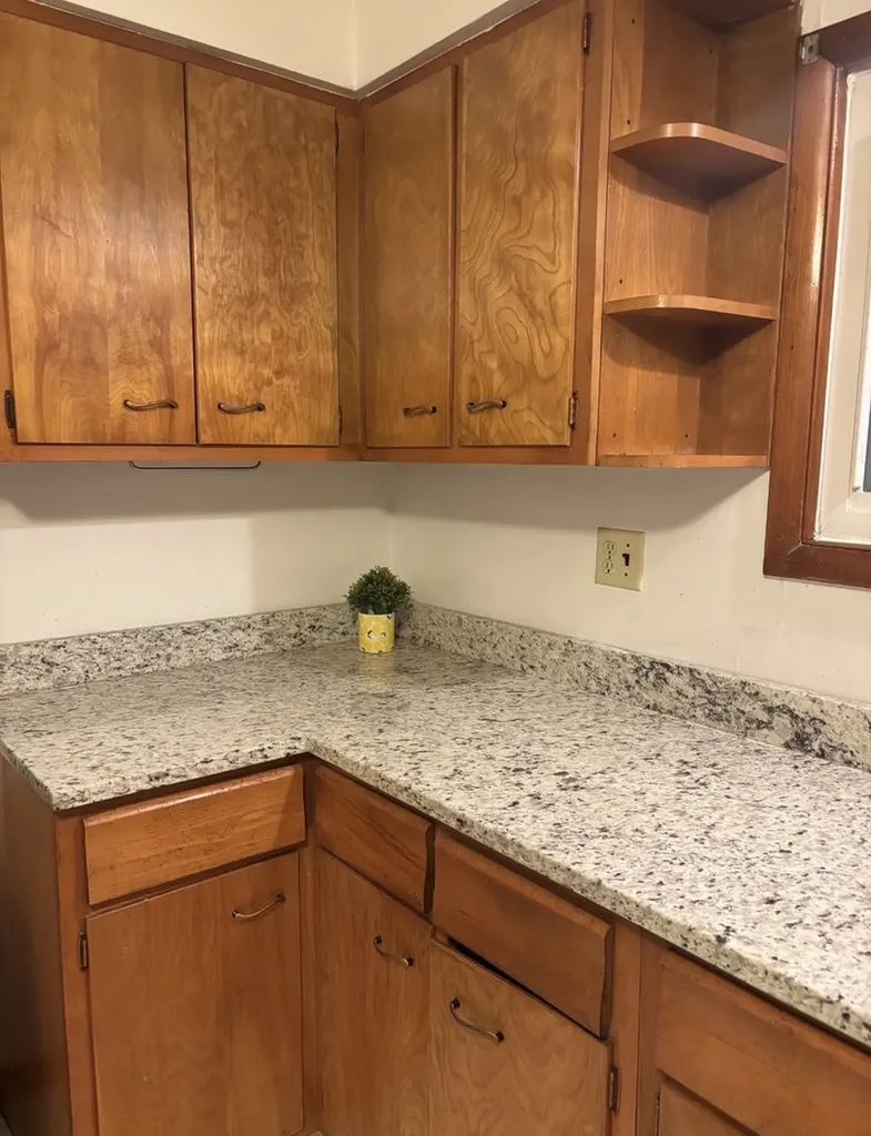 13515 South Baltimore Avenue Chicago IL 60633