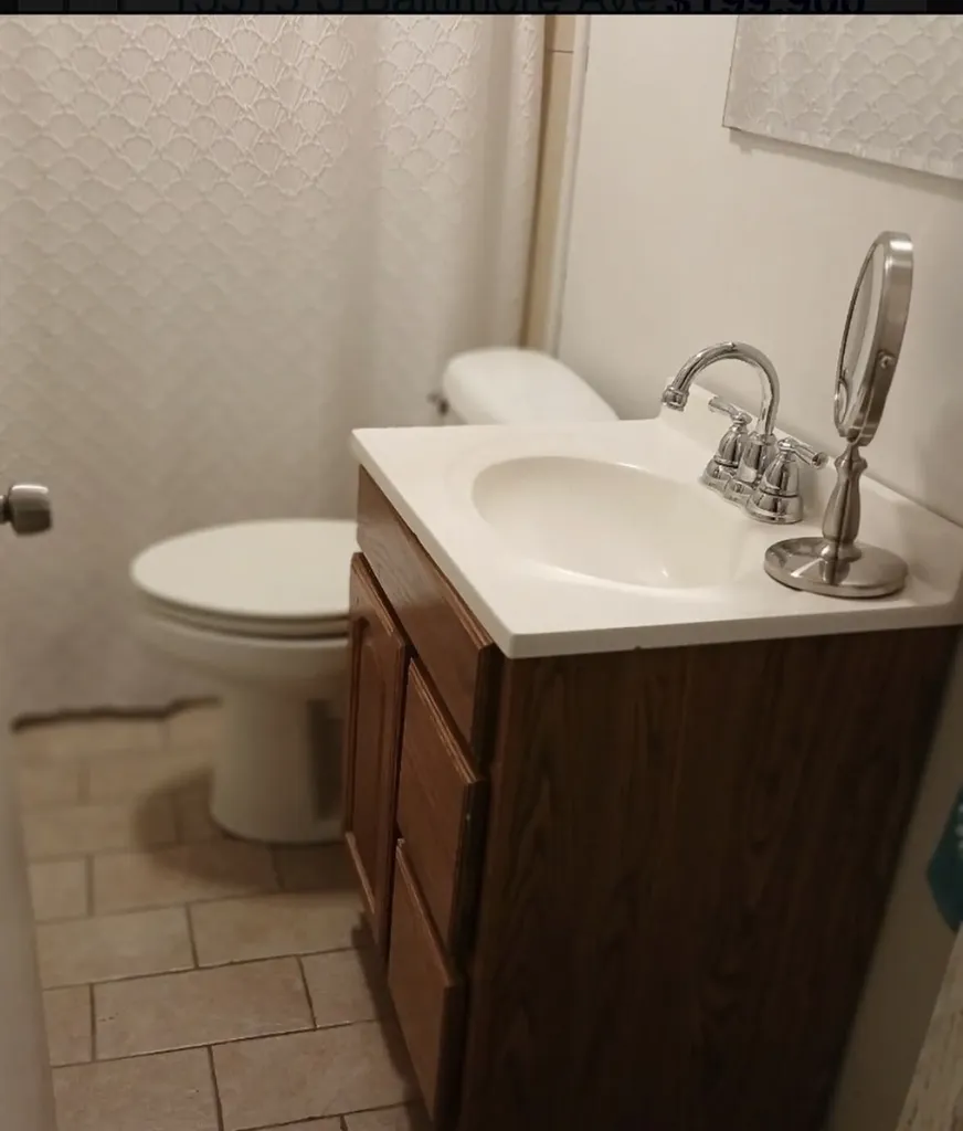 13515 South Baltimore Avenue Chicago IL 60633