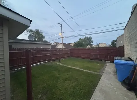 13515 South Baltimore Avenue Chicago IL 60633