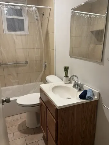 13515 South Baltimore Avenue Chicago IL 60633