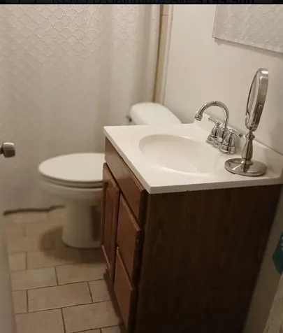 13515 South Baltimore Avenue Chicago IL 60633