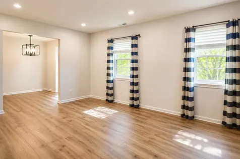1516 West Jefferson Avenue Naperville IL 60540