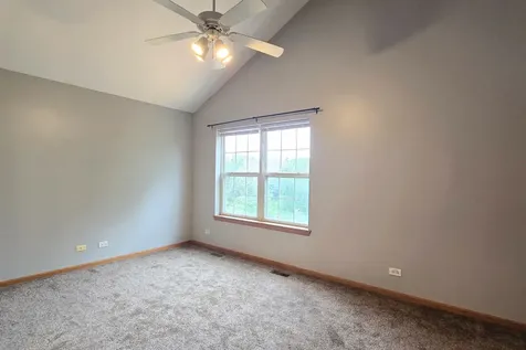 409 Fairfax Lane Grayslake IL 60030
