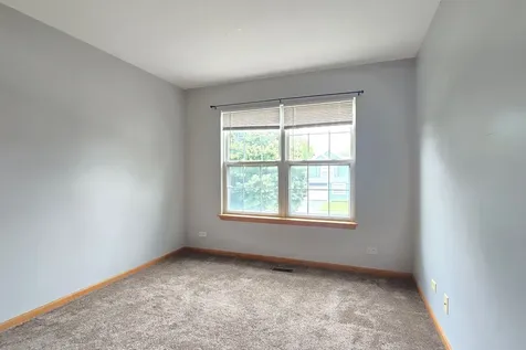 409 Fairfax Lane Grayslake IL 60030