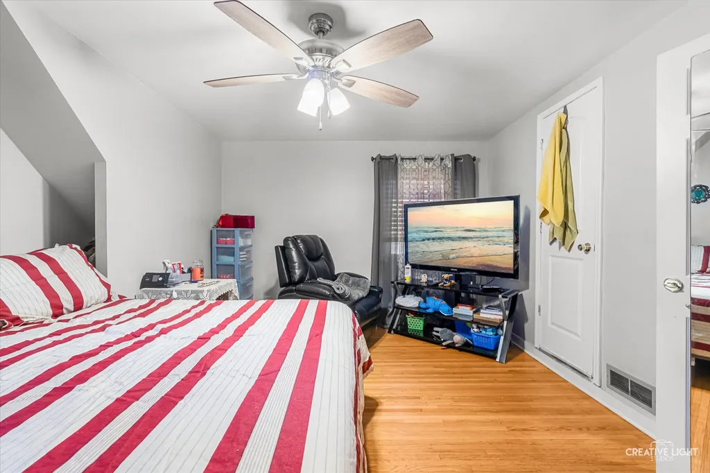 307 Lakelawn Boulevard Aurora IL 60506