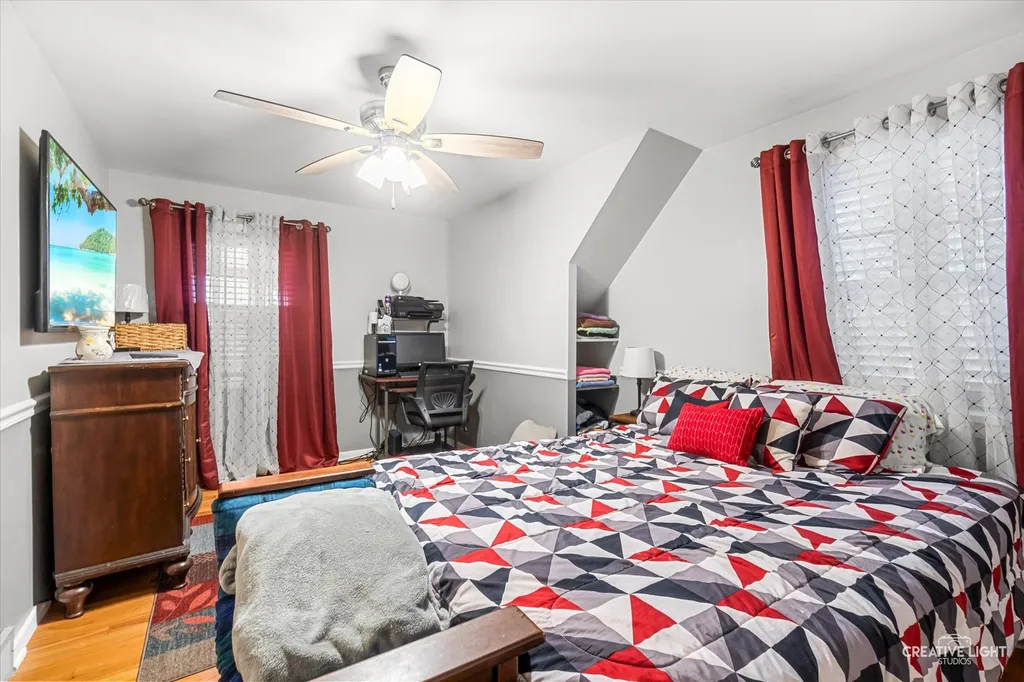 307 Lakelawn Boulevard Aurora IL 60506