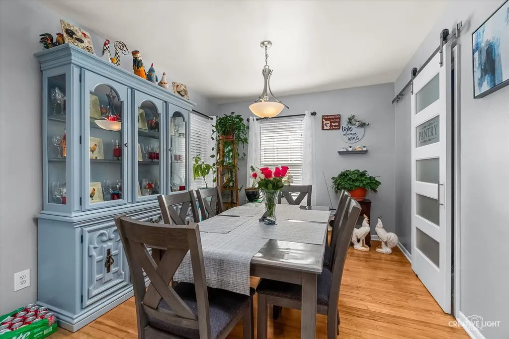 307 Lakelawn Boulevard Aurora IL 60506