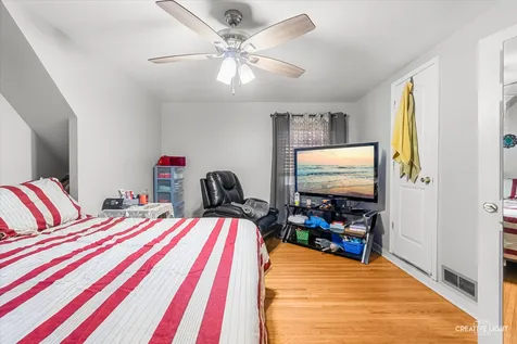 307 Lakelawn Boulevard Aurora IL 60506