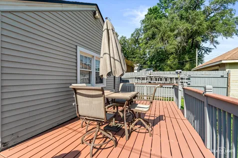 307 Lakelawn Boulevard Aurora IL 60506