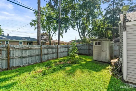 307 Lakelawn Boulevard Aurora IL 60506