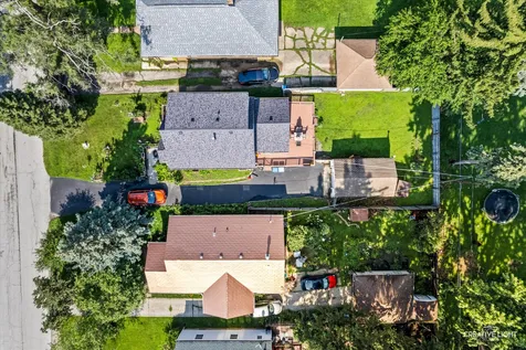 307 Lakelawn Boulevard Aurora IL 60506