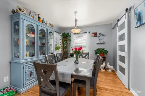 307 Lakelawn Boulevard Aurora IL 60506