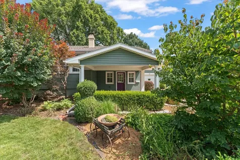 510 West William Street Monticello IL 61856