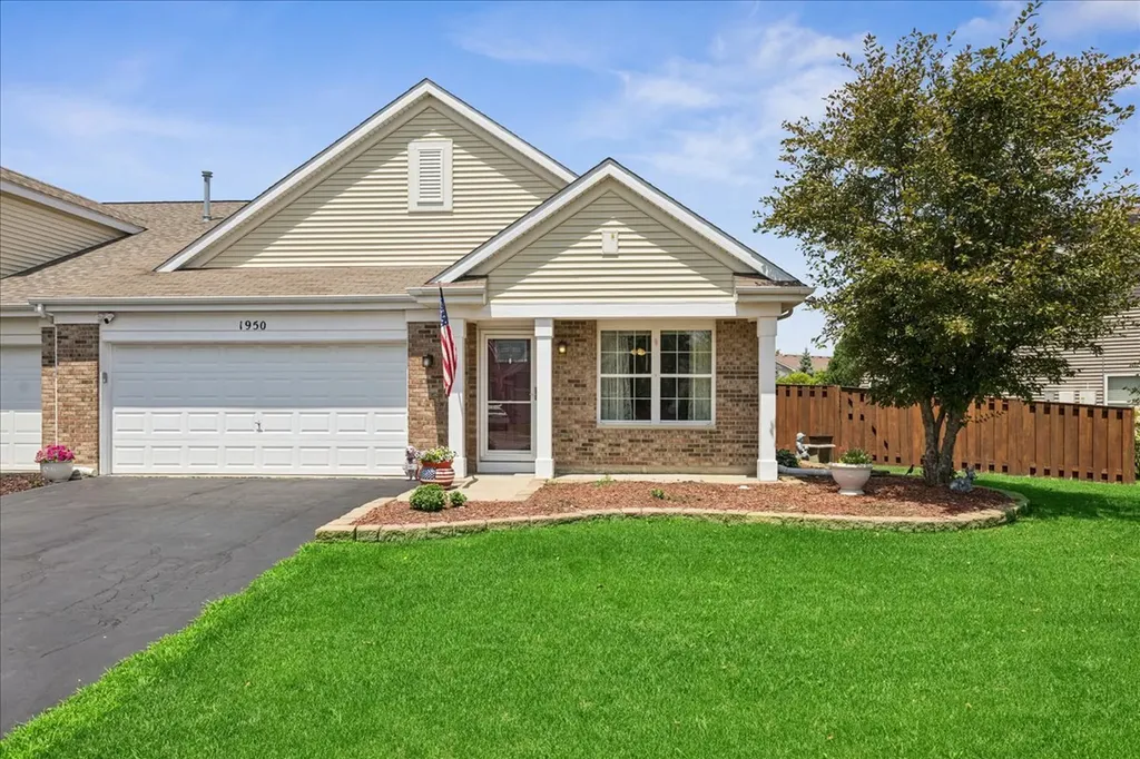 1950 Diamond Head Trail Pingree Grove IL 60140