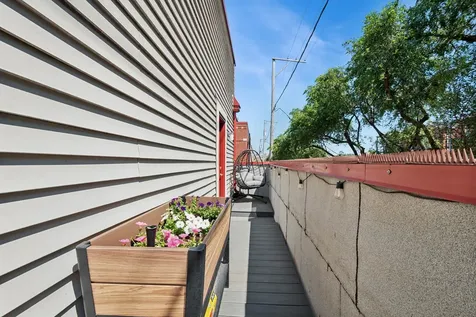 525 Chicago Avenue Evanston IL 60202