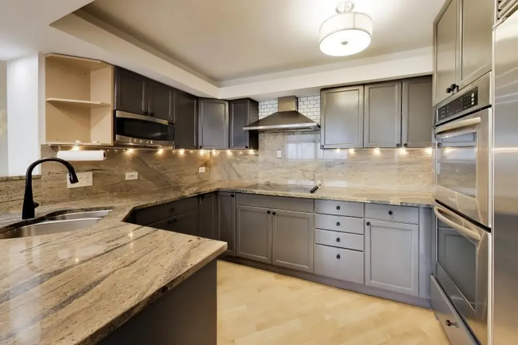 201 East Chestnut Street Chicago IL 60611
