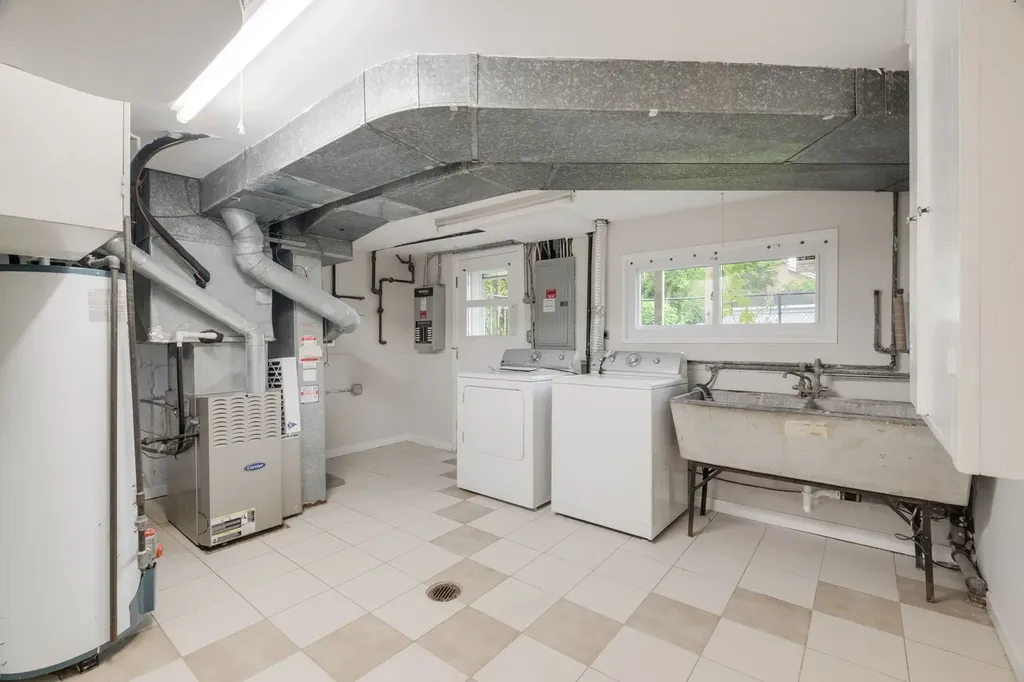 239 Kilpatrick Avenue Wilmette IL 60091