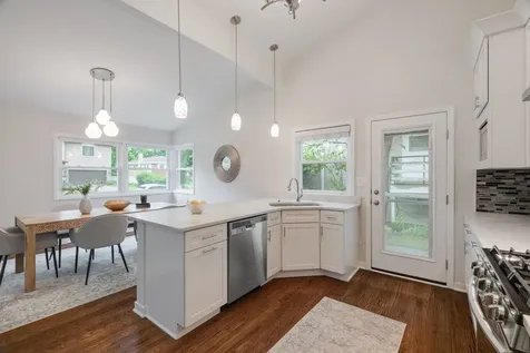 239 Kilpatrick Avenue Wilmette IL 60091