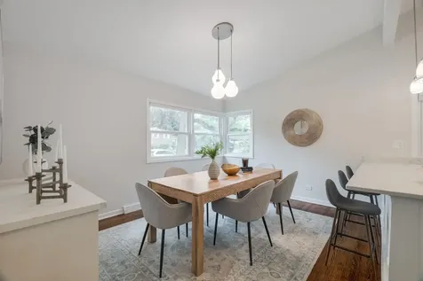 239 Kilpatrick Avenue Wilmette IL 60091