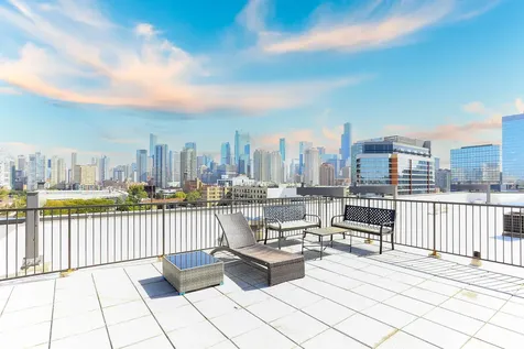 859 West Erie Street Chicago IL 60642