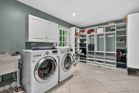 316 Fox Run Drive Northbrook IL 60062