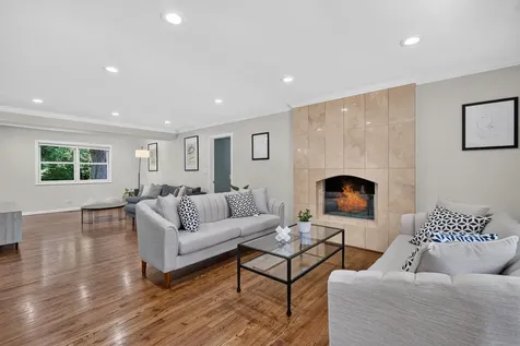 316 Fox Run Drive Northbrook IL 60062