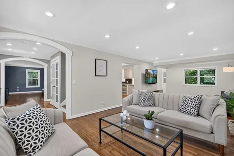 316 Fox Run Drive Northbrook IL 60062