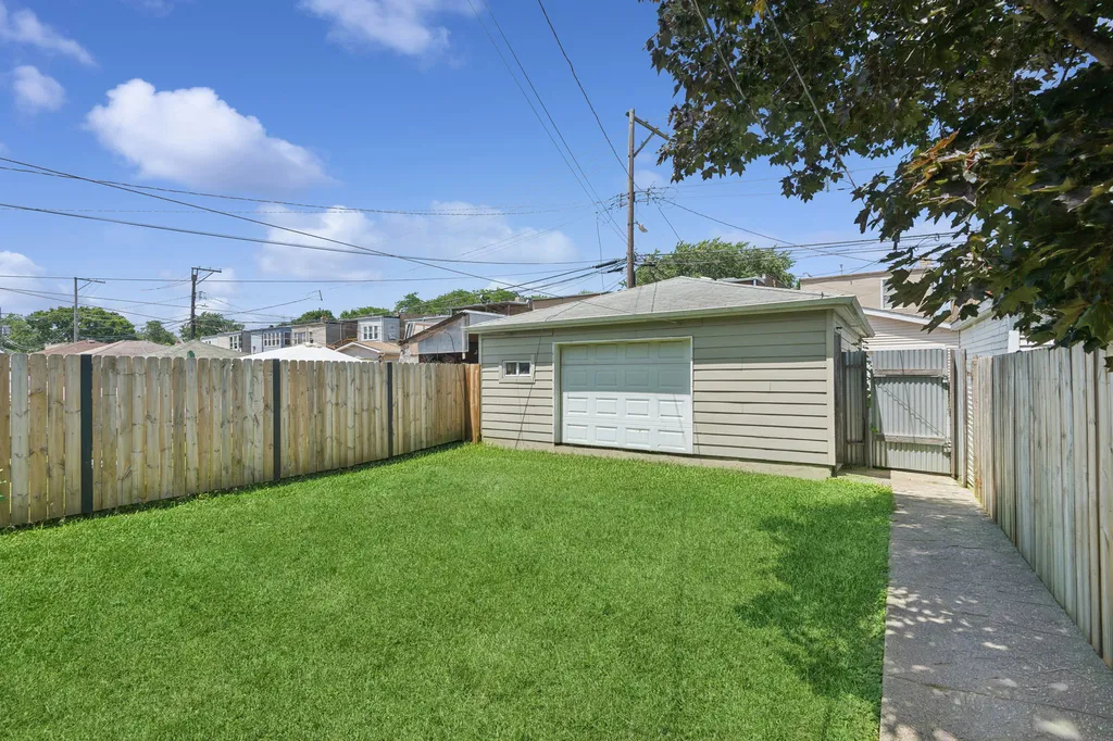 4312 West Wrightwood Avenue Chicago IL 60639
