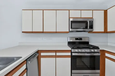 181 Inverness Court Elk Grove Village IL 60007
