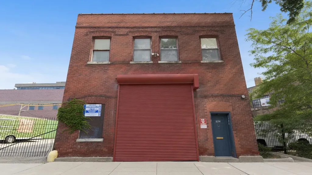 1124 West Eddy Street Chicago IL 60657