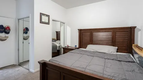 1124 West Eddy Street Chicago IL 60657