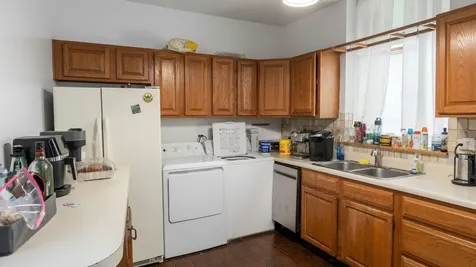 1124 West Eddy Street Chicago IL 60657