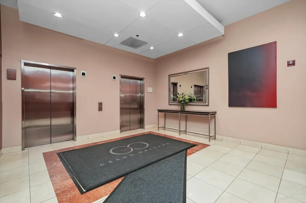 330 West Grand Avenue Chicago IL 60654