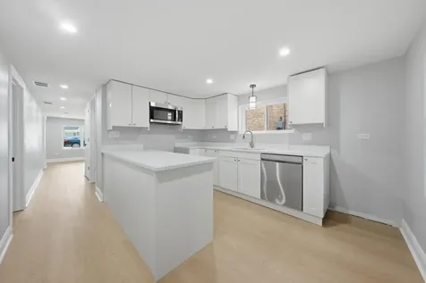 1504 Grove Avenue Berwyn IL 60402